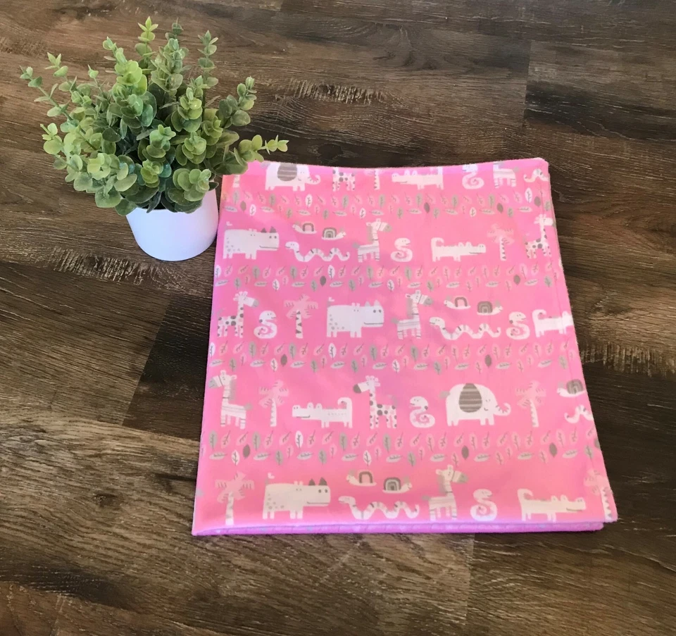 Manta Regalo Bebé Animales de la Selva Minky Safari Zoo Hecha a Mano Rosa Niña Baby Shower Foto 3 de 4