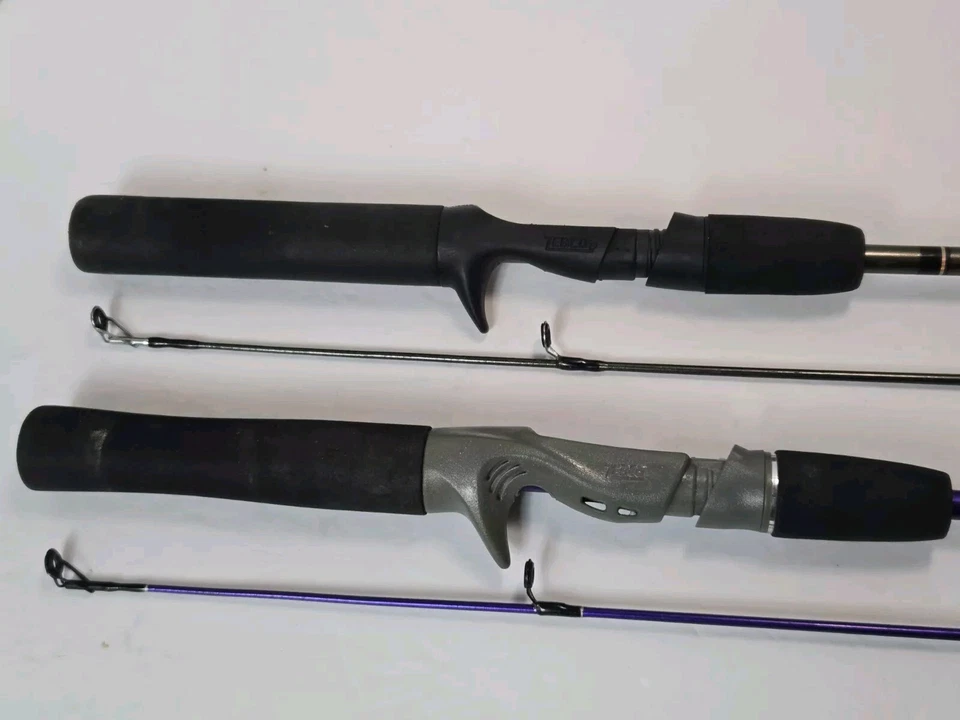 Lot of 2 Zebco Spincast Rods 5'6" Medium Light 2 Piece - Image 3 of 4