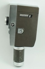 Petri 8 8mm Movie Camera