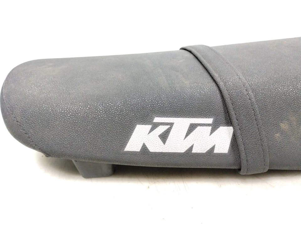 KTM Super Duke II 640 LC4 2002 asiento 58707040000 Foto 3 de 4
