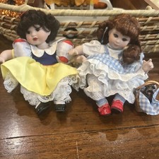 Marie Osmond tiny tote porcelain dolls Snow White and Dorothy 6in Vintage