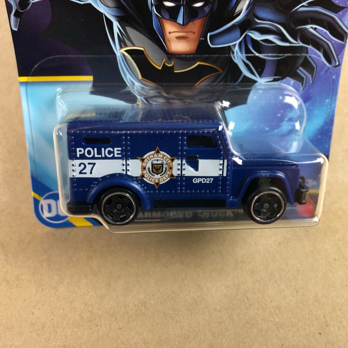 Camion Blindé Hot Wheels Thème Batman 2024 - Échelle 1/64, Modèle 14/20