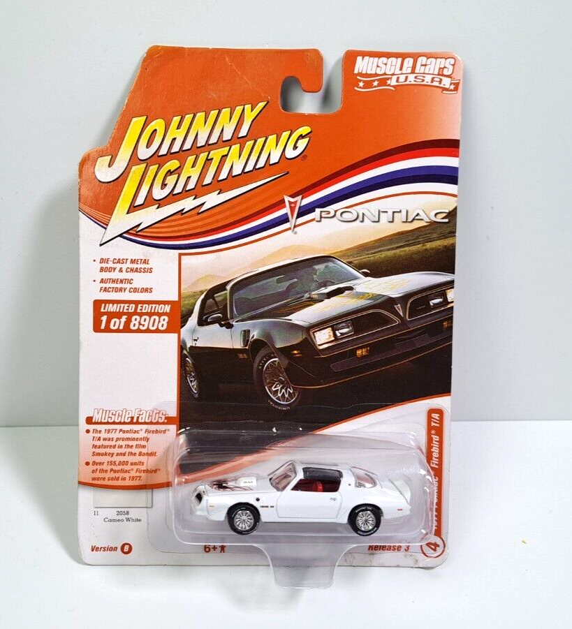 Johnny Lightning JLSP175/24B Pontiac Firebird Trans Am