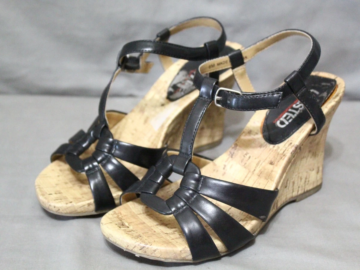 Unlisted sales wedge sandals