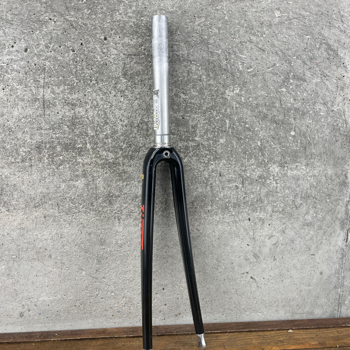Vintage Time Alium Carbon Fork 700c 1 1/8 Threadless Vectran Vintage Time Alium Carbon Fork 700c 1 1/8 Threadless Vectran