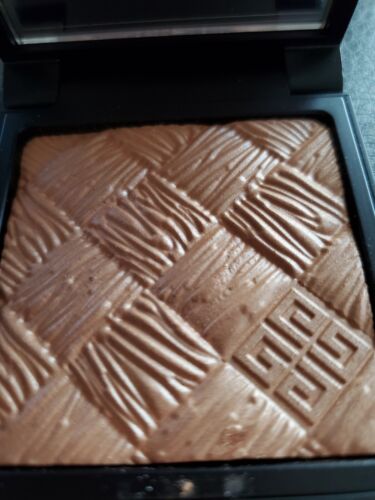 Givenchy Croisiere Polvere Salutare Glow per Radiance 4 Extreme Croisiere 7g, NUOVO - Foto 3 di 5