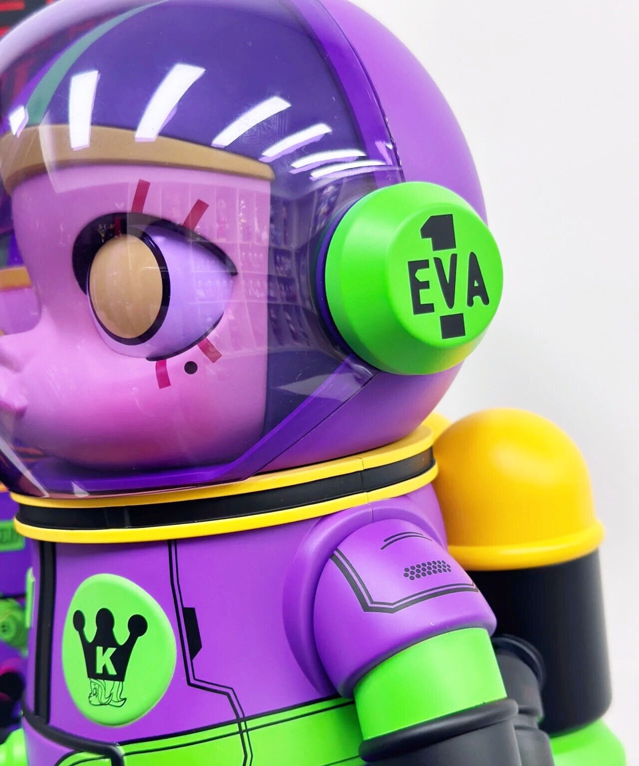 PopMart Mega Collection 400% Mega Space Molly Evangelion EVA Test