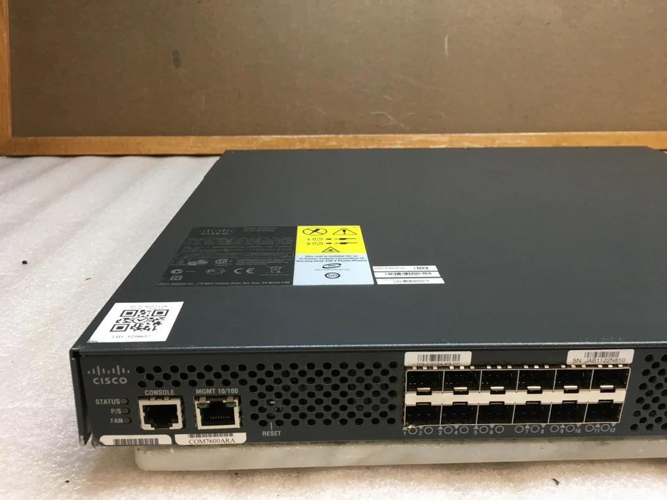 Cisco MDS 9124 DS-C9124-K9 V01 Multilayer Fabric Switch - Image 2 of 4