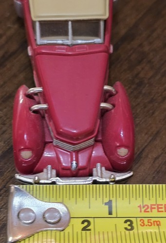 3" Racing Champions 1/64 1937 Cord Phaeton Sedan 812 Red w/ Tan Removable Roof - Picture 9 of 9