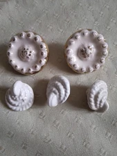 5 Button Antique Ceramic Flower Basketry Sewing haberdashery French Designer Button