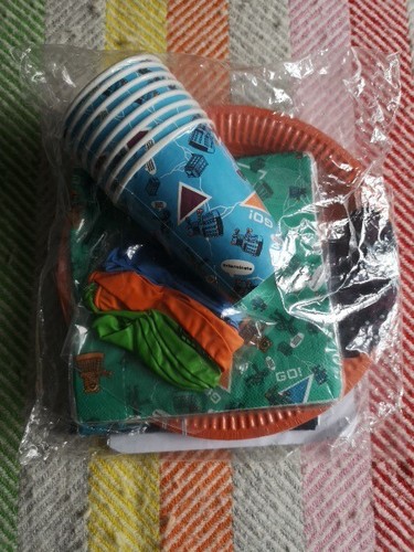 Dr Doctor Who Party Bundle Cups Plates Balloons Napkins Tablecloth Invites 2012 - Picture 2 of 10