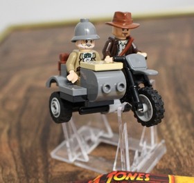 Lego Indiana Jones Jungle Cruiser and Motorcycle Chase - NICE CONDITION.