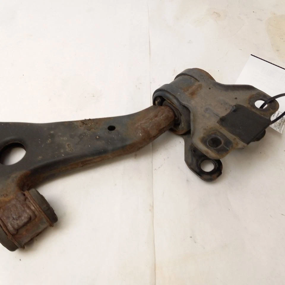 FRONT PASSENGER LOWER CONTROL ARM fits FORD ESCAPE 2013 - 2019 OEM - Image 4 of 4