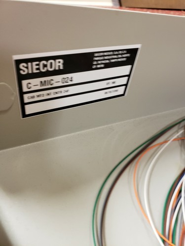 Centro de interconexión montado en gabinete Siecor (C-MIC-024) - Imagen 2 de 3