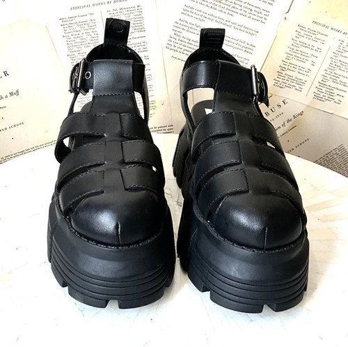 Urban Outfitters Buffalo Ava sandalo pescatore plateau nero grosso 40/9-9,5 NUOVO - Foto 12 di 14