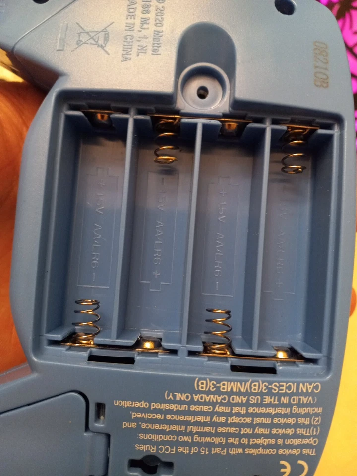 Hot Wheels Rc C8 Corvette in 1:64 Scale Remote-Control ONLY  - Image 4 of 4