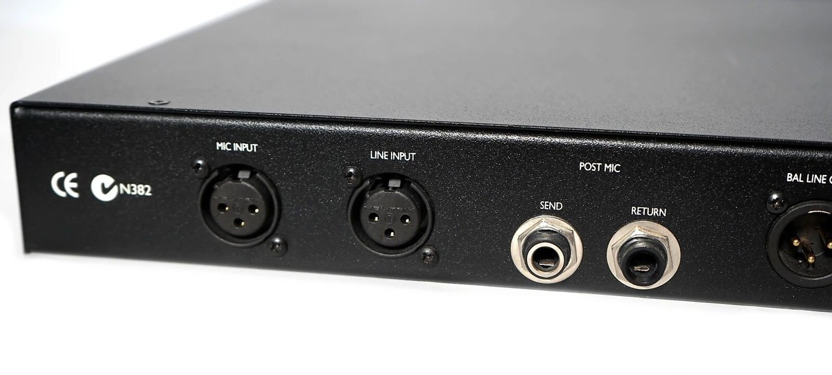 Focusrite ISA 110 Limited Edition Stereoset ( 2 Stück im Set