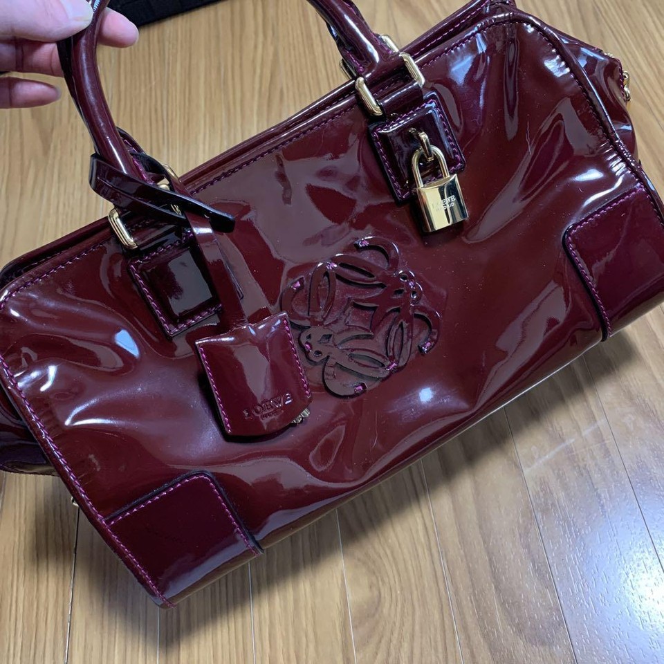 LOEWE Amazona 28 Anagram Patent leather Hand Bag Bordeaux Enamel Wine