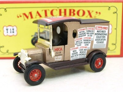Matchbox Y12 Ford T Van, 21st Anniversary, rote Dachverkleidung, Code 2.