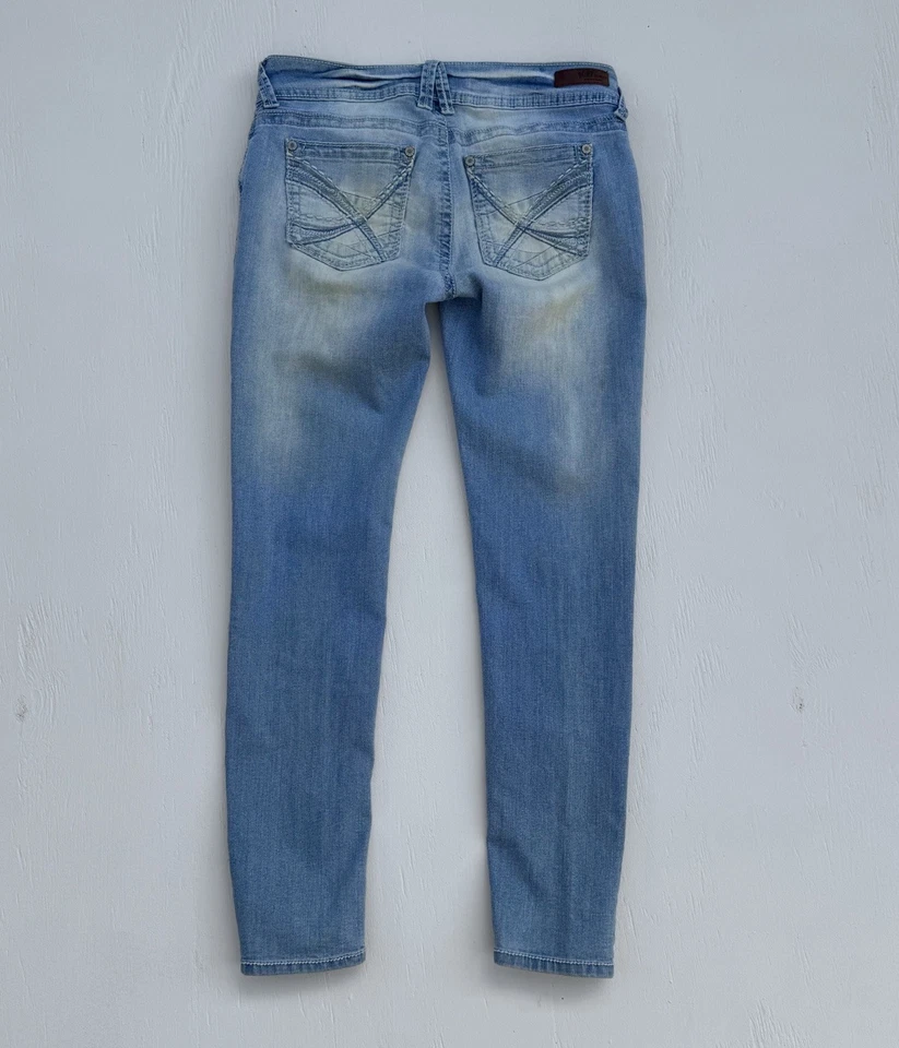 Wallflower Authentic Denim Skinny Jeans Sz 11 - Image 2 of 4