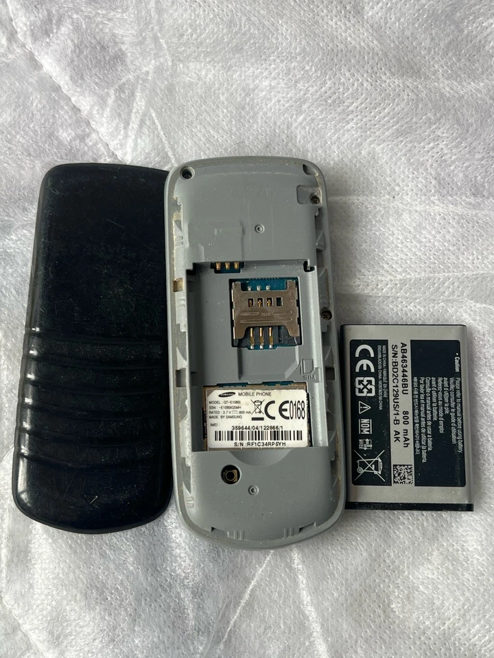 Samsung E1080i Black Unlocked 1MB 1.43" Mobile Button Phone Cracked Incomplete, photo 3 of 4