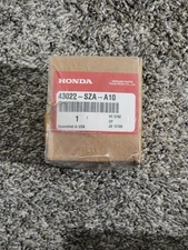 Honda Genuine OEM Rear Brake Pads 43022-SZA-A10 – Factory Replacement USA