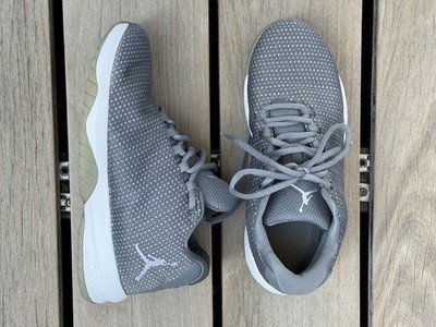 Nike Air Jordan B Fly BG cool grey 38 Junior Basketball Sneaker Jungen