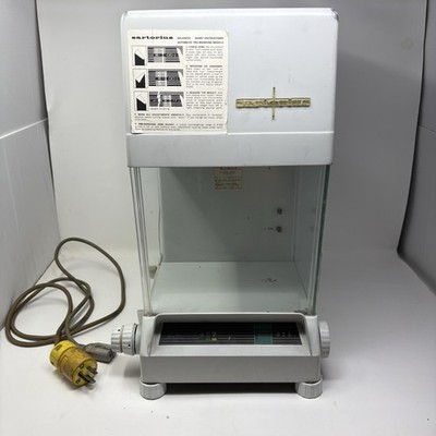 Vintage Sartorius Type 2462 Analytical Balance Scale 200g Untested  Parts/Repair