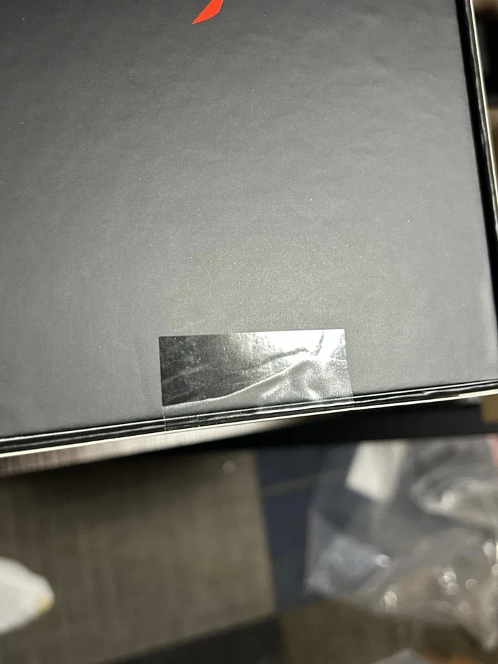 Asus ROG NUC 970 , Intel Ultra 9 185H, 32 GB, 1 TB. Brand new and sealed! - Image 2 of 3