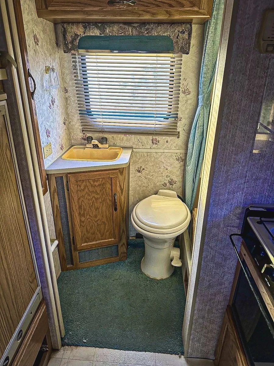 Click photo thumbnail to view