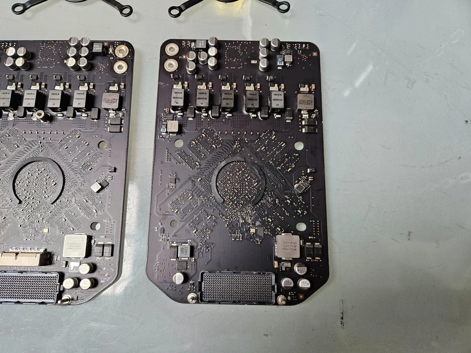 Matched Pair of AMD FirePro D300 2GB Video Card A & B For Mac Pro A1481 + Mount - Image 3 of 4