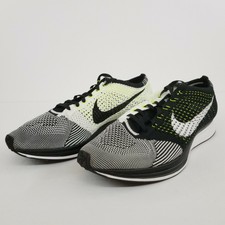 nike flyknit racer black white size 9