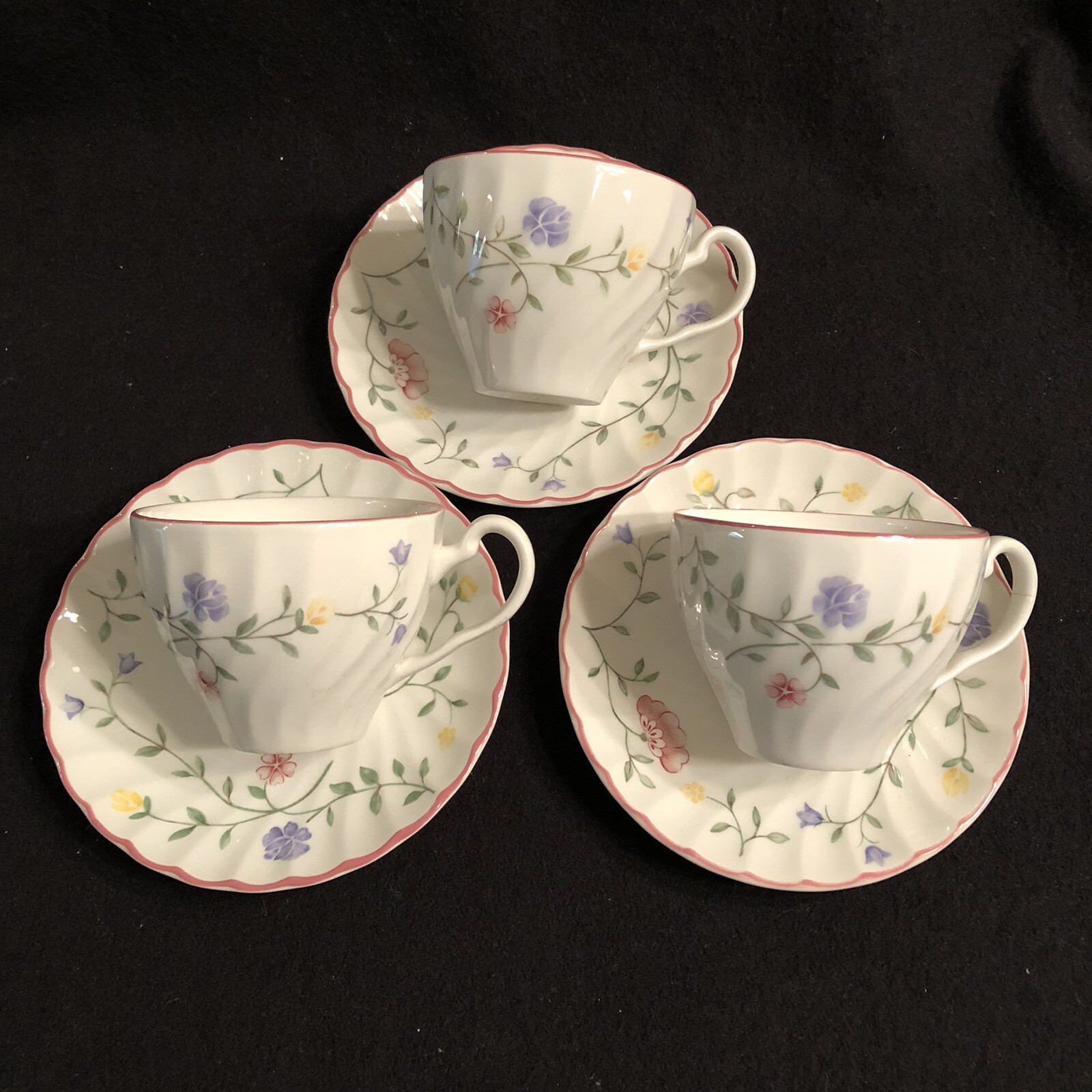 GLAMPTRIP Set of Johnson Brothers China Summer Chintz Cups and