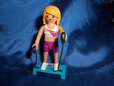 Playmobil city life Sportlerin Fitnesstrainerin Fitness Stepper unbespielt top
