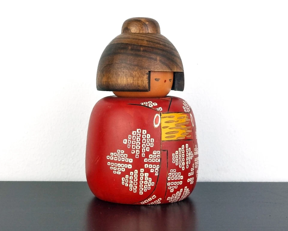 Muñeca Kokeshi única del Maestro Sekiguchi - 13,5 cm/5,3" Foto 4 de 4