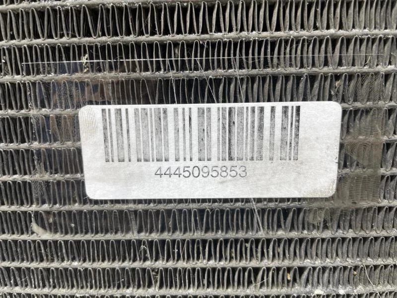 2002 CHEVROLET SUBURBAN 1500 A/C CONDENSER OEM+ - Image 2 of 4