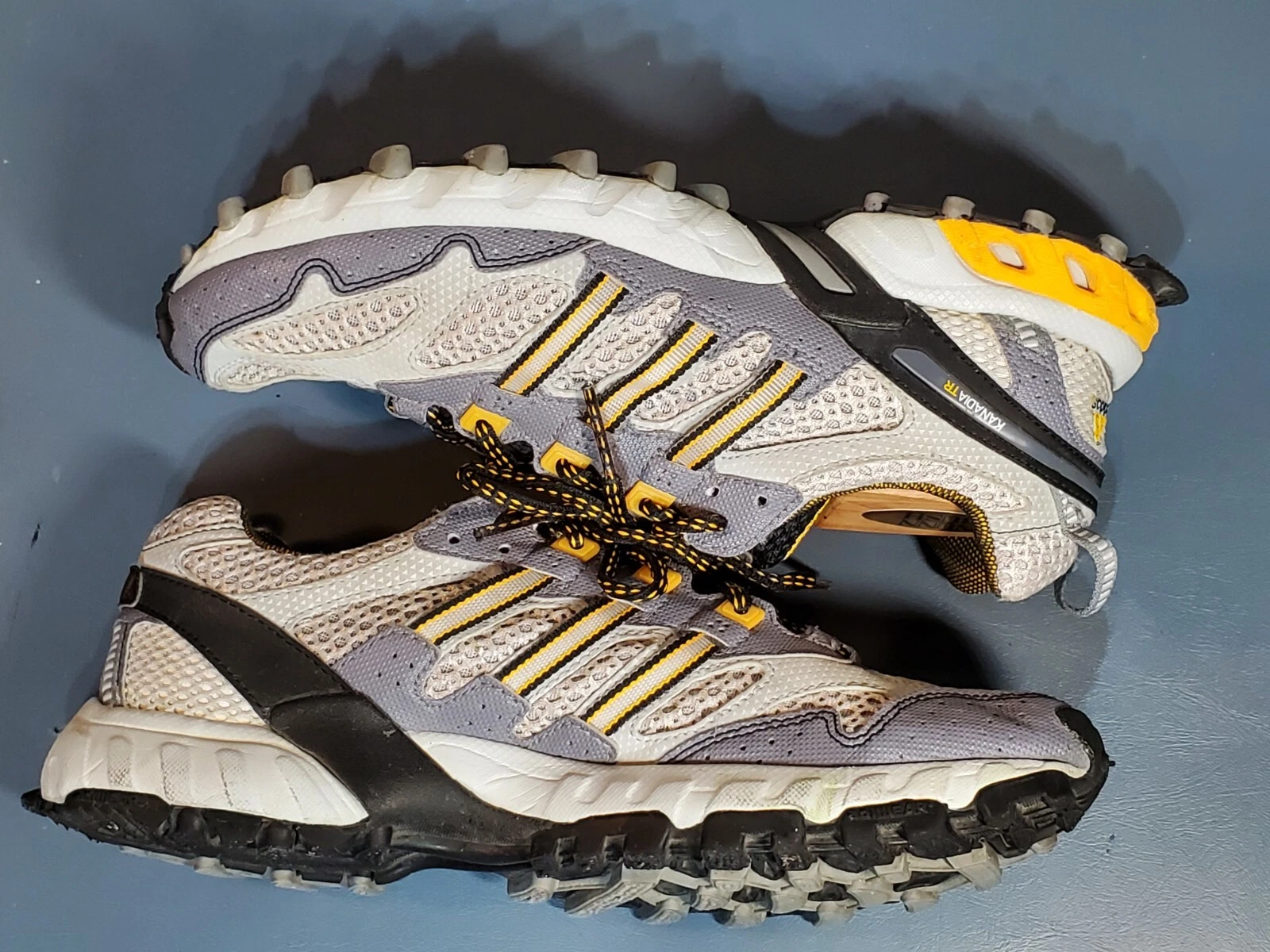 ADIDAS KanadiaTR Adiprene Adiwear Hike Trail Shoes Mens Or Boys 8 US / 41.3 3 EU
Opens in a new wind