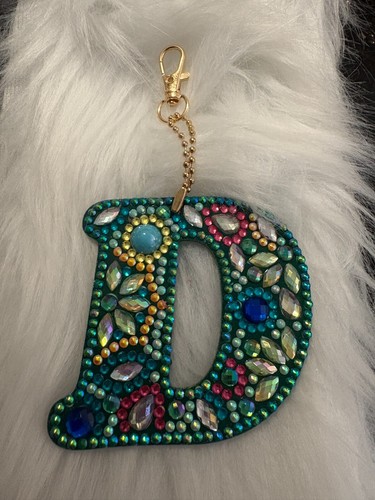 Diamond ART Letters of the Alphabet Key chain or Ornaments - Picture 24 of 38