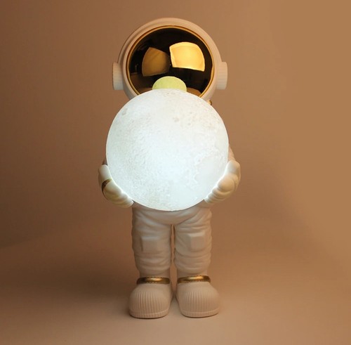 Astronaut Cartoon Speaker LED Night Light - Picture 2 of 6