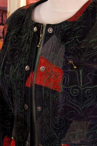 Giacca di pelle patchwork vintage originale anni 90 velluto rosso nero senza colletto M - Foto 4 di 6