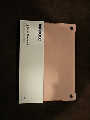 NEW Incase Hardshell 2pc Case for a 15-inch MacBook Pro