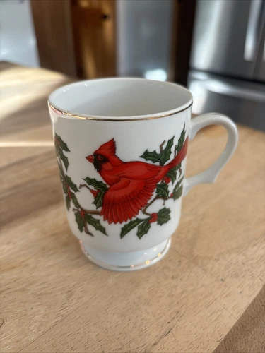 Vintage Lefton Christmas Cardinal & Holly Footed White Coffee Bird Mug Cup