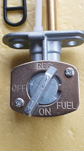 Fuel tap petrol Triumph Thunderbird Sport T309 RT Legend TT900, Thruxton 2400150 - Picture 4 of 16