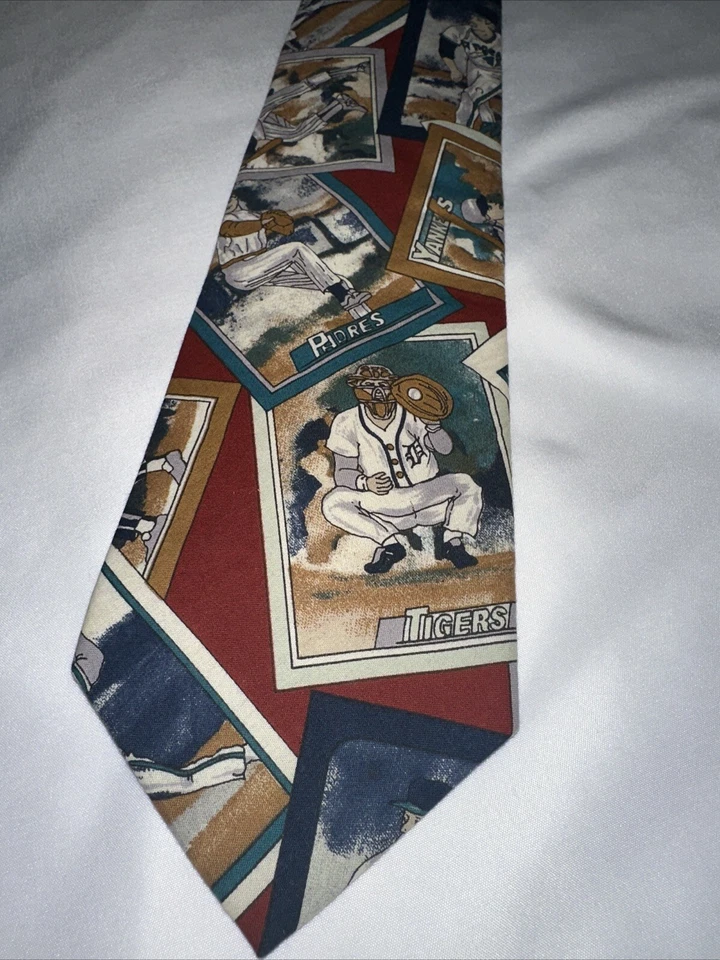 2 Corbatas de Béisbol Lands End Algodón Bate Pelota Guantes y Tarjetas MLB Retro Deportes 57 pulgadas Foto 3 de 4