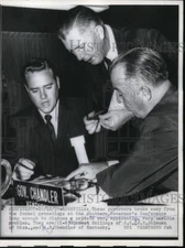 1959 Press Photo These three Governors broke away from the formal proceedings.