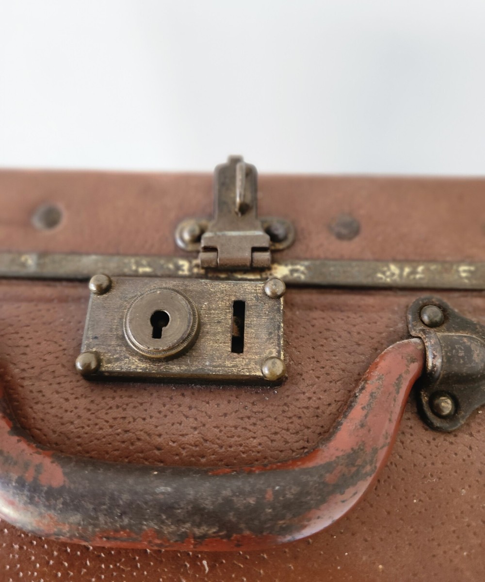 ancienne Petite Valise Boîte de Rangement Studio Décoration