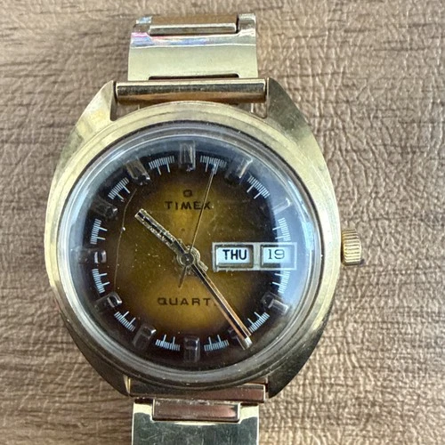 Vintage Timex Watch Quartz Yellow Dial Day