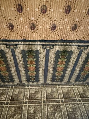 DOLLSHOUSE RESTORATION Handarbeit Reproduktion Puppenstubentapete - Blumenurne Dado Platte und Borte)