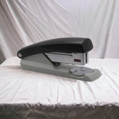 OVP Leitz Heftgerät 5501 NeXXt Büro Tacker bis 25 Blatt mit 200 Klammern schwarz
