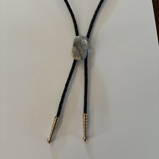 Vintage Bolo Tie with polished agate stone new